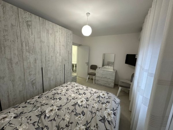 Tirane, jepet me qera apartament 2+1 Kati 2,