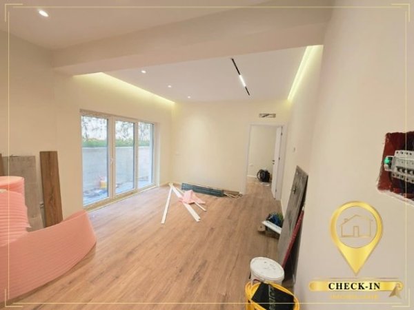 Tirane, shitet apartament 1+1+Ballkon Kati 0, 55 m² 83.000 € (Rruga Tomi Kristo, Ali Demi)