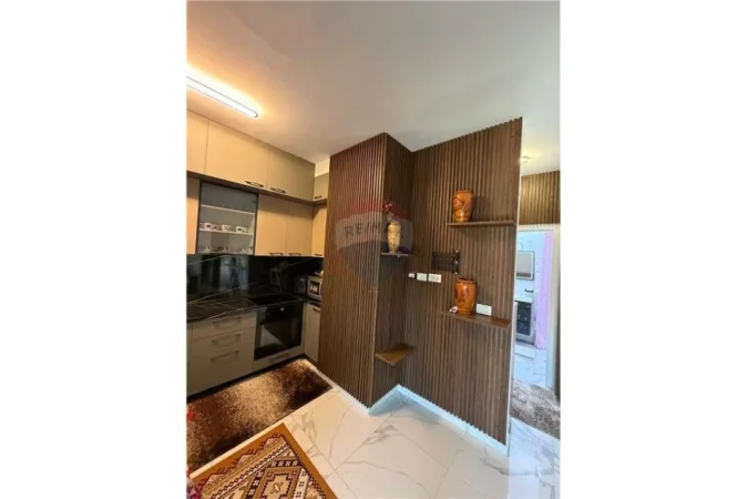 Tirane, shitet apartament 2+1 Kati 2, 75 m² 148.000 € (Kahreman Ylli)