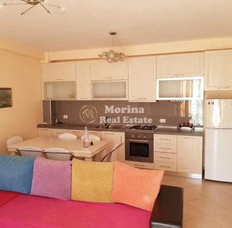 Tirane, jepet me qera apartament 2+1 Kati 4, 94 m² 680 € (Rruga e Barrikadave)