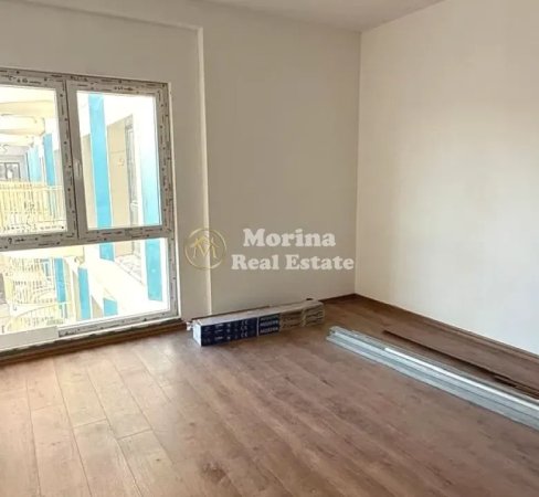 Tirane, jepet me qera apartament 1+1 Kati 7, 70 m² 600 € (Zogu i Zi)