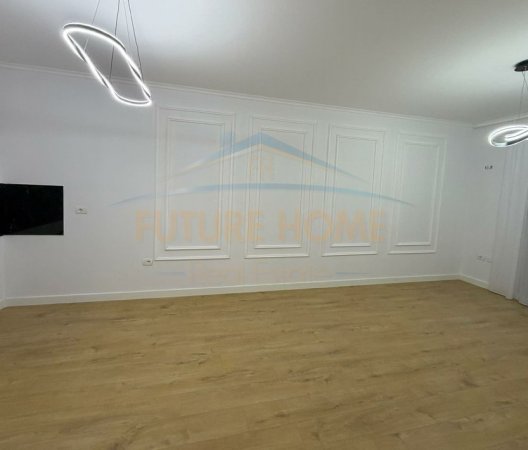 Shitet, Apartament 2+1 Fabrika e Miellit, Tirane