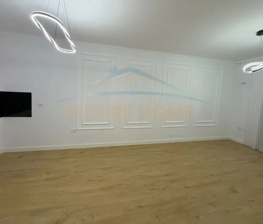 Shitet, Apartament 2+1 Fabrika e Miellit, Tirane