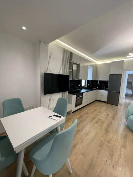 Tirane, shitet apartament 1+1 , 69 m² 155.000 € (rruga dibres)