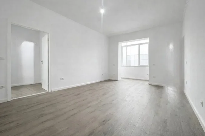 Tirane, shitet apartament 1+1+Ballkon Kati 5, 65 m² 130.000 € (Rruga Kavajes)
