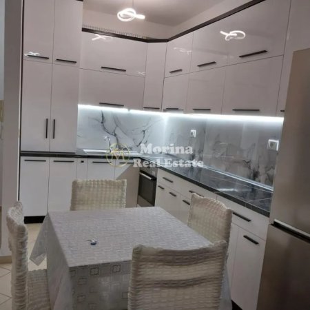 Tirane, jepet me qera apartament 1+1 Kati 3, 65 m² 400 € (Astir)