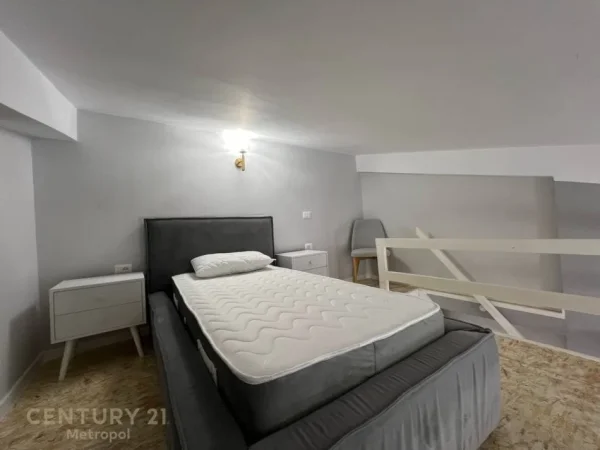 APARTAMENT DUBLEKS 2+1, ME VERAND RRUGA BILL KLINTON! 625 € (Rruga Bill Klinton)