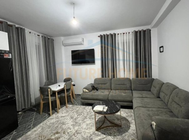 Tirane, jepet me qera apartament 2+1 Kati 3, 88 m² 500 € (Rruga muhamed deliu)
