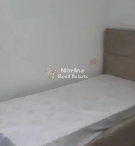 Tirane, jepet me qera shtepi 1+1 Kati 1, 52 m² 400 € (Zogu i Zi)