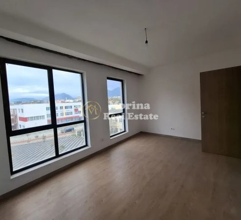 Tirane, shitet apartament 2+1 Kati 2, 112 m² 152.118 € (Rruga 5 Maji)