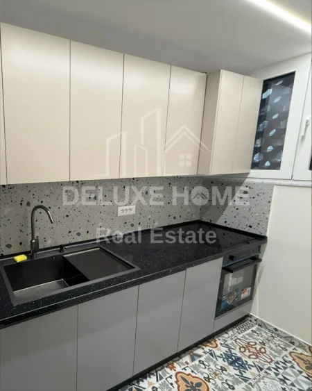 Tirane, jepet me qera apartament Kati 3, 80 m² 850 € 