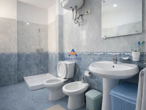JEPET ME QERA 1+1+BALLKON "PRANE RRUGES RIZA CEROVA 500EURO