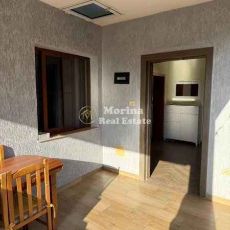 Tirane, jepet me qera shtepi 1+1 Kati 2, 75 m² 500 € (Rruga 5 Maji)