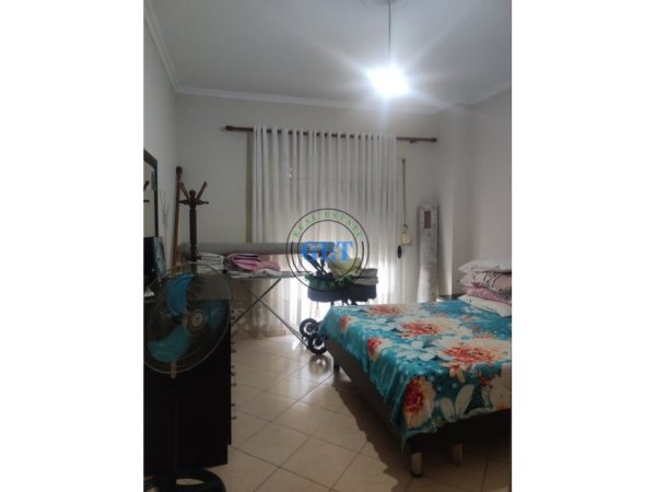 Durres, jepet me qera apartament 2+1 Kati 6, 100 m² 500 € (Sheshi Pranvera)