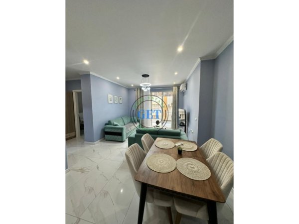 Durres, jepet me qera 1+1 Kati 3, 70 m² 400 € (Plazh Antalia)