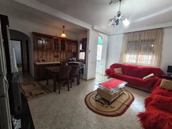 Tirane, jap me qera apartament 2+1+Ballkon Kati 6, 75 m² 500 € (Zogu i Zi)