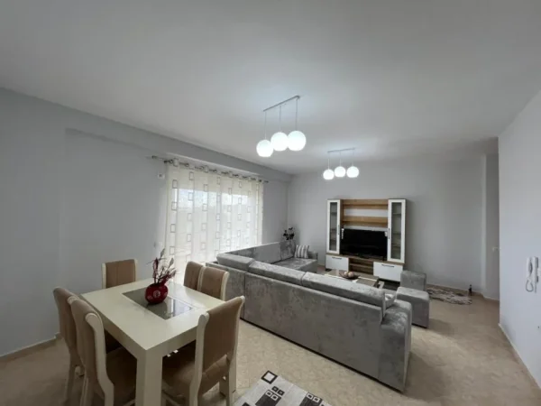 Tirane, jepet me qera apartament 2+1+Aneks+Ballkon Kati 4, 450 € (rr. Shote Galica)