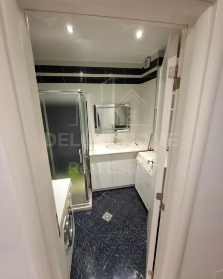 Shqiperi, jepet me qera apartament Kati 5, 64 m² 600 € 