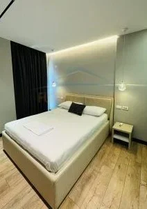 Qera, Apartament 2+1+ Post Parkimi, Qendër, Tiranë.