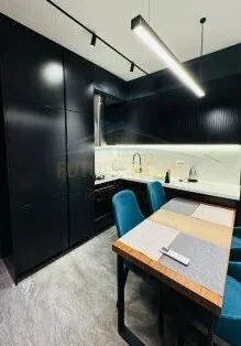 Qera, Apartament 2+1+ Post Parkimi, Qendër, Tiranë.