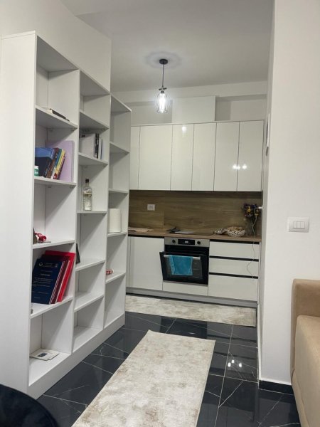 Tirane, jepet me qera apartament 1+1 Kati 1, 55 m² 400 € (ali demi)