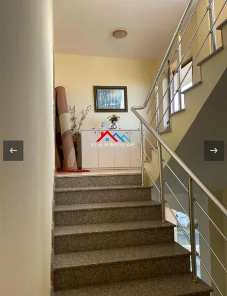 Tirane, shitet Vile 2+1+Ballkon Kati 2, 300 m² 258.000 € (RRUGA BEDRI CULLHAJ,KOMBINAT.)