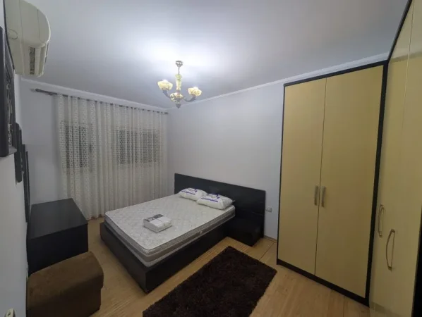 Tirane, jepet me qera 2+1 , 120 m² 650 € (Myslym Shyri)