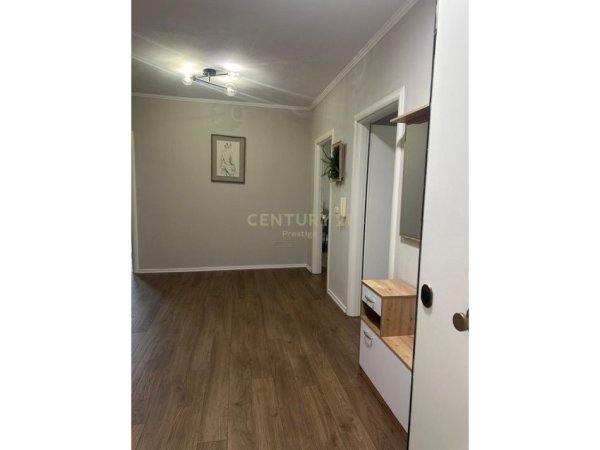 Tirane, jepet me qera apartament 1+1 Kati 4, 78 m² 800 € 