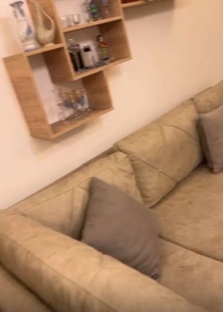 Tirane, jepet me qera apartament 2+1+Ballkon , (HARRY FULTZ)