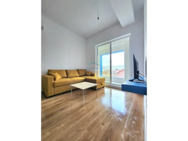 Tirane, shitet apartament 1+1+Ballkon , 59 m² 108.000 € (ALIDEM)