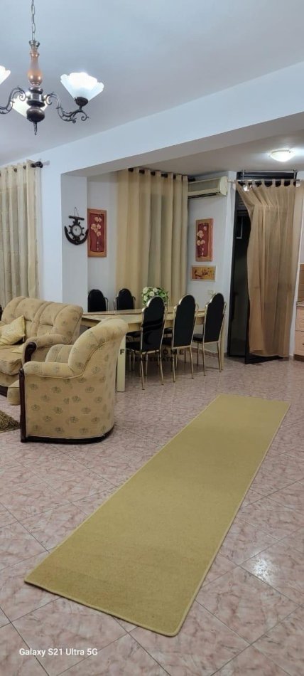 Tirane, jepet me qera apartament 2+1 Kati 5, 110 m² 1.000 € (BLLOKU)