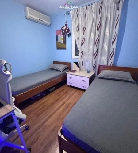 Tirane, jepet me qera apartament 2+1 Kati 3, 80 m² 900 € (Rruga Perlat rexhepi)
