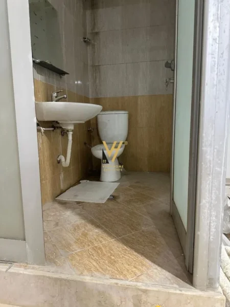 Tirane, jepet me qera magazine Kati -1, 80 m² 400 € (ASTIR)