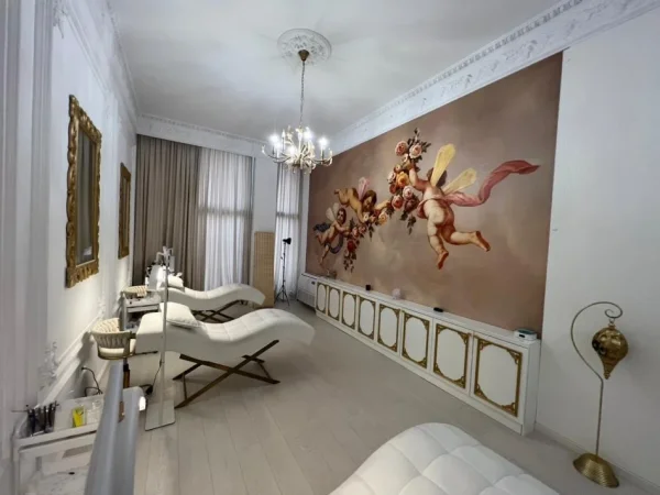 Tirane, shitet ambjent biznesi Kati 1, 78 m²