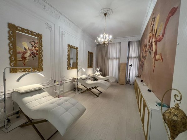 Tirane, shitet ambjent biznesi Kati 1, 78 m² 