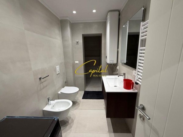 Tirane, jepet me qera apartament 2+1 Kati 3, 80 m² 850 € (21 DHJETORI)
