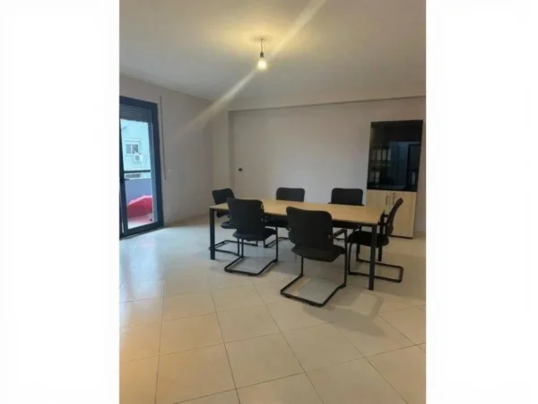 Tirane, shitet apartament 3+1+Ballkon Kati 4, 122 m² 350.000 € (STADIUMI DINAMO)