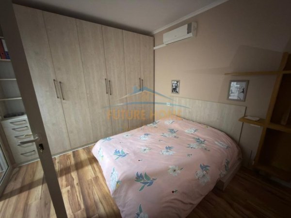 Tirane, jepet me qera apartament 3+1+Ballkon Kati 5, 126 m² 1.350 € (KOMPLEKSI FZ)