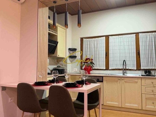 Tirane, jepet me qera apartament 1+1 Kati 3, 55 m² 600 € (KOMPLEKSI DELIJORGJI)