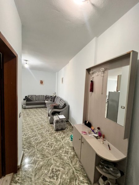 Tirane, shes apartament 2+1+Ballkon Kati 8, 79 m² 140.000 € (Don Bosko)