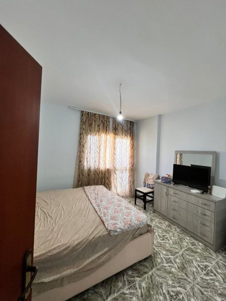 Tirane, shes apartament 2+1+Ballkon Kati 8, 79 m² 140.000 € (Don Bosko)