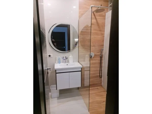 Tirane, shitet apartament 2+1 Kati 6, 130 m² 267.000 €