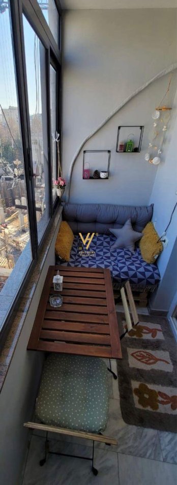 Tirane, shitet apartament 2+1+Ballkon Kati 5, 100 m² 280.000 € (MYSLYM SHYRI)