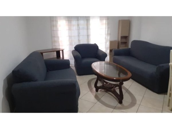 Tirane, jepet me qera apartament 1+1 Kati 2, 60 m² 350 € (Rruga Alqi Kondi, Yzberisht)