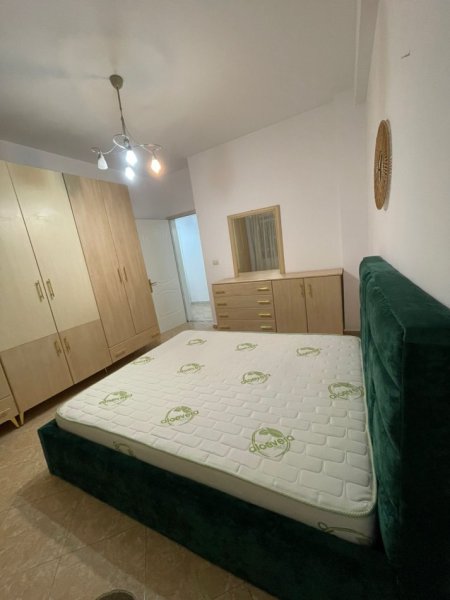 Tirane, jepet me qera apartament 2+1 , 102 m² 750 € (komuna parisit)