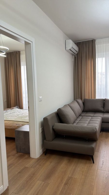 Tirane, jepet me qera apartament 1+1 Kati 2, 54 m² 750 € (Komuna e Parisit prane Kika 2)