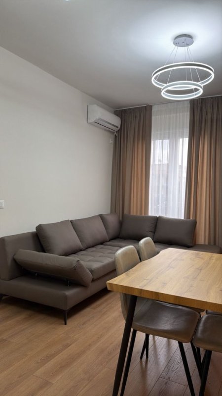 Tirane, jepet me qera apartament 1+1 Kati 2, 54 m² 750 € (Komuna e Parisit prane Kika 2)