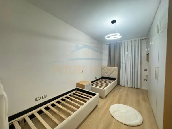 Tirane, shitet apartament 2+1+2+Ballkon Kati 7, 121 m² 158.000 € (Misto Mame)