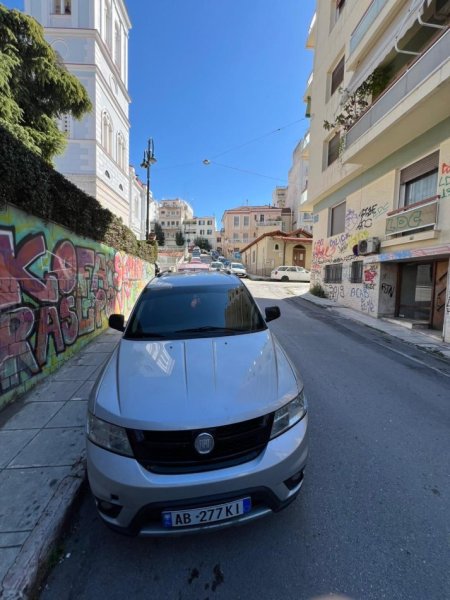 Fier, shes makine Fiat freemont Nafte, gri metalizato manuale Kondicioner 350.000 km 4.500 €