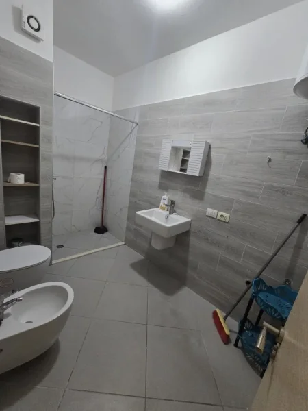 Tirane, shitet apartament Kati 1, 120 m² 228.000 € 